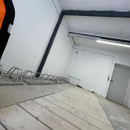 Luxurioeses Apartment Fuer 4 Personen, Neubau, Parkplatz Free Bochum Bagian luar foto