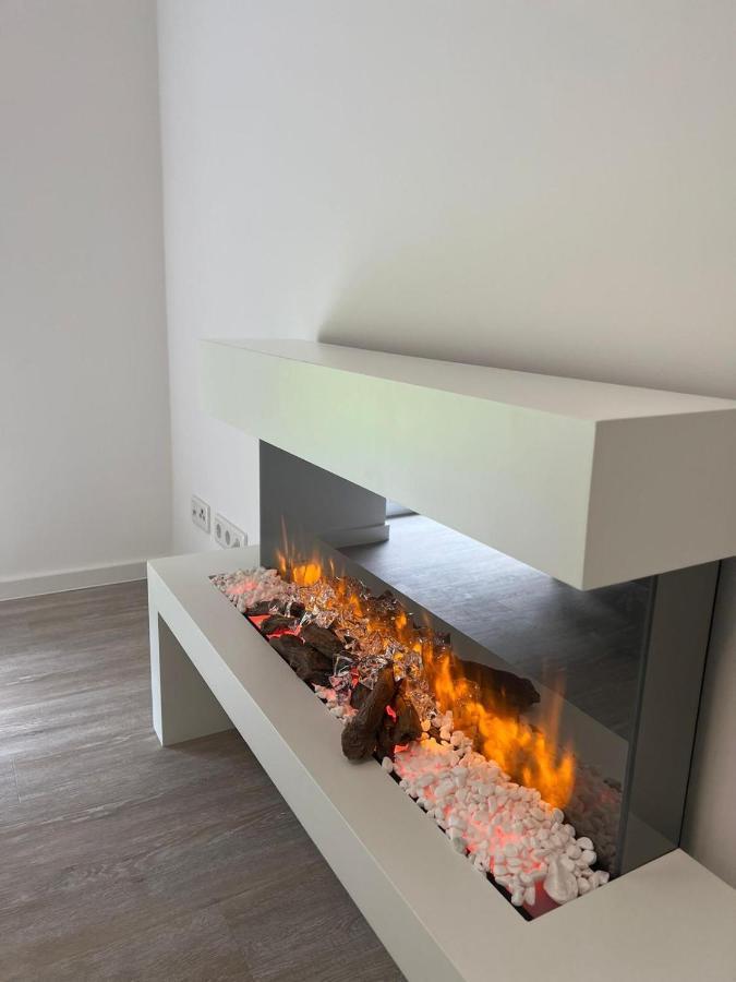 Luxurioeses Apartment Fuer 4 Personen, Neubau, Parkplatz Free Bochum Bagian luar foto