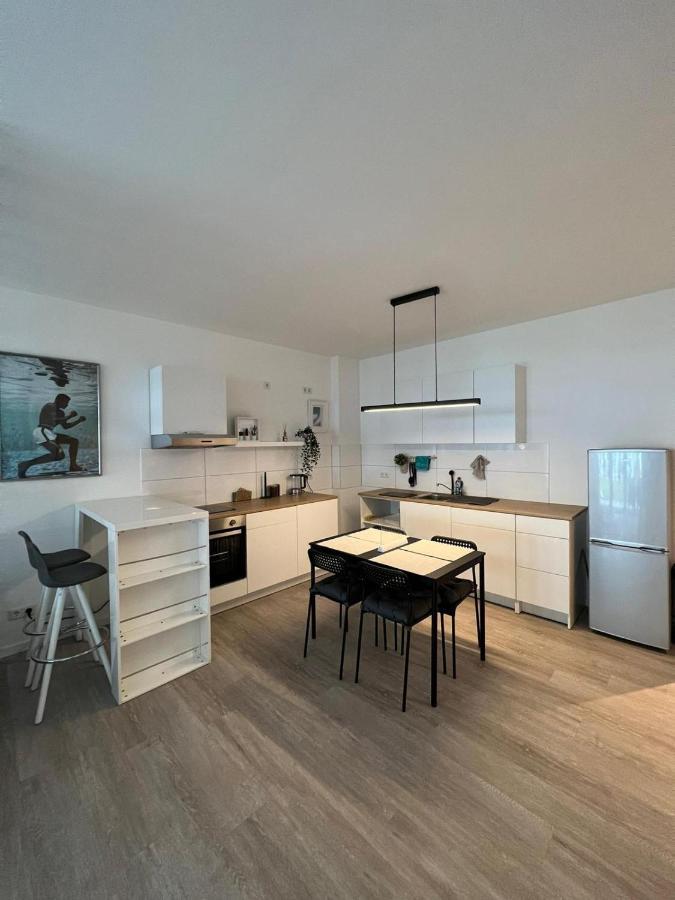 Luxurioeses Apartment Fuer 4 Personen, Neubau, Parkplatz Free Bochum Bagian luar foto