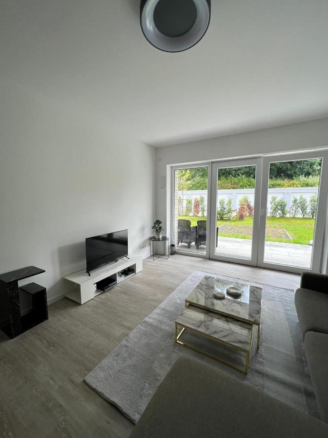 Luxurioeses Apartment Fuer 4 Personen, Neubau, Parkplatz Free Bochum Bagian luar foto